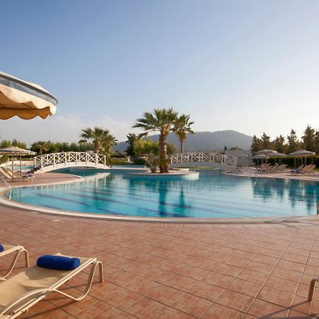 Electra Palace Rhodes Ялисос Екстериор снимка Pool at the hotel